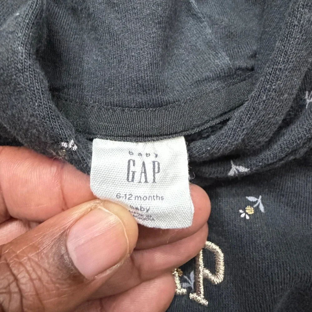 Baby Gap Floral Cropped Hoodie and Jogger Set Gray Bear‎ Ears 6-12 Months